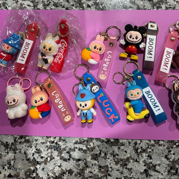 Plastic Labubu Bag filled with 10 Key Chains - Picture 4 of 16